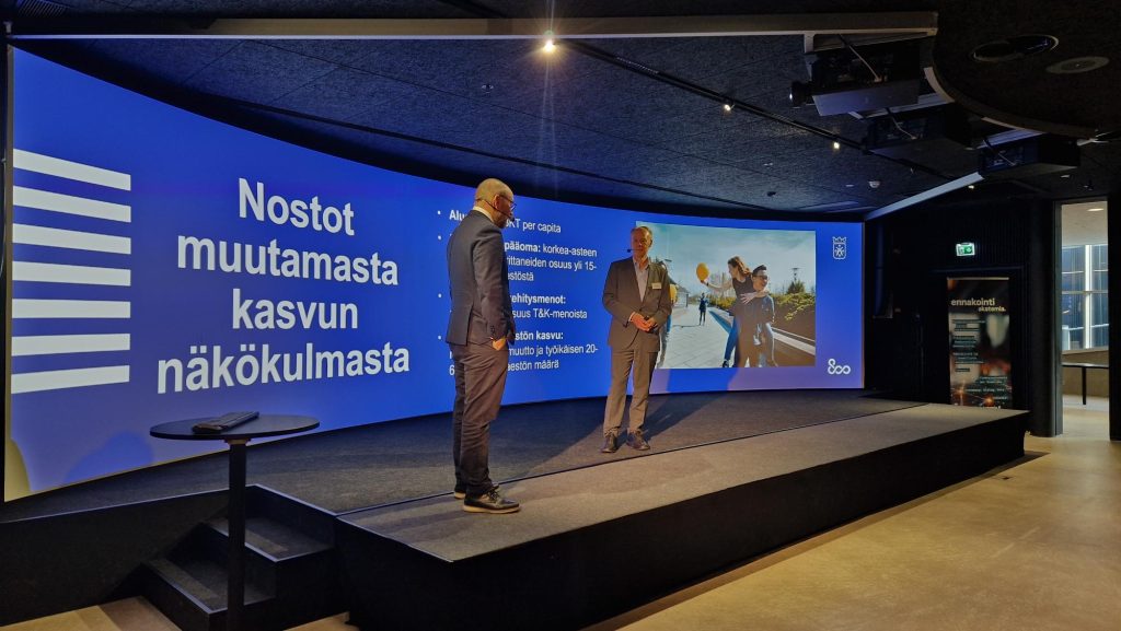 Matti Paavonen, Sitra ja Timo Aro, Turun kaupunki.